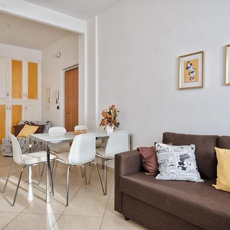 Toc-Toc Apartment A 10 Min Dall'Ospedale Maria Vittoria Turin Luaran gambar